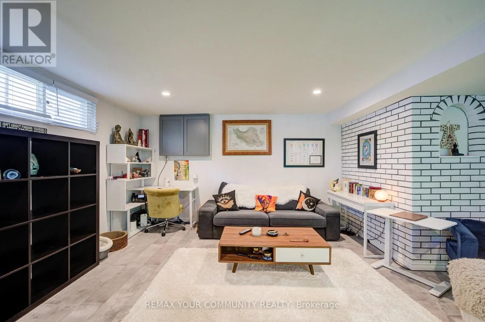 3205 MARTINS PINE COURT