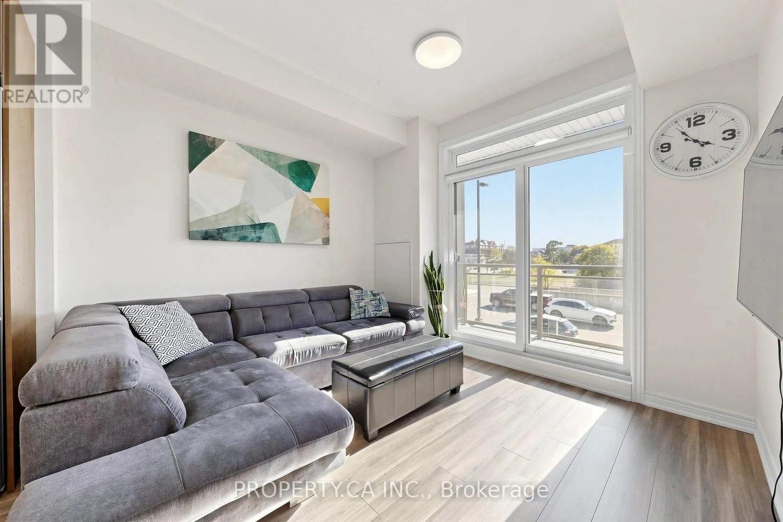 221 - 457 PLAINS ROAD E