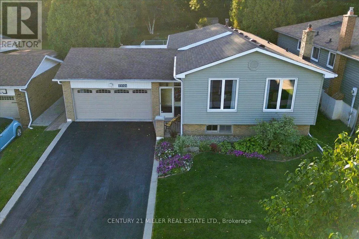 2044 CORAL CRESCENT