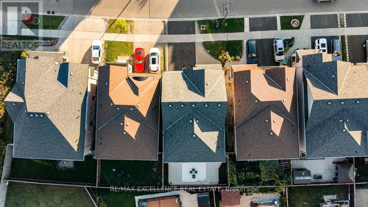 451 BRISDALE DRIVE
