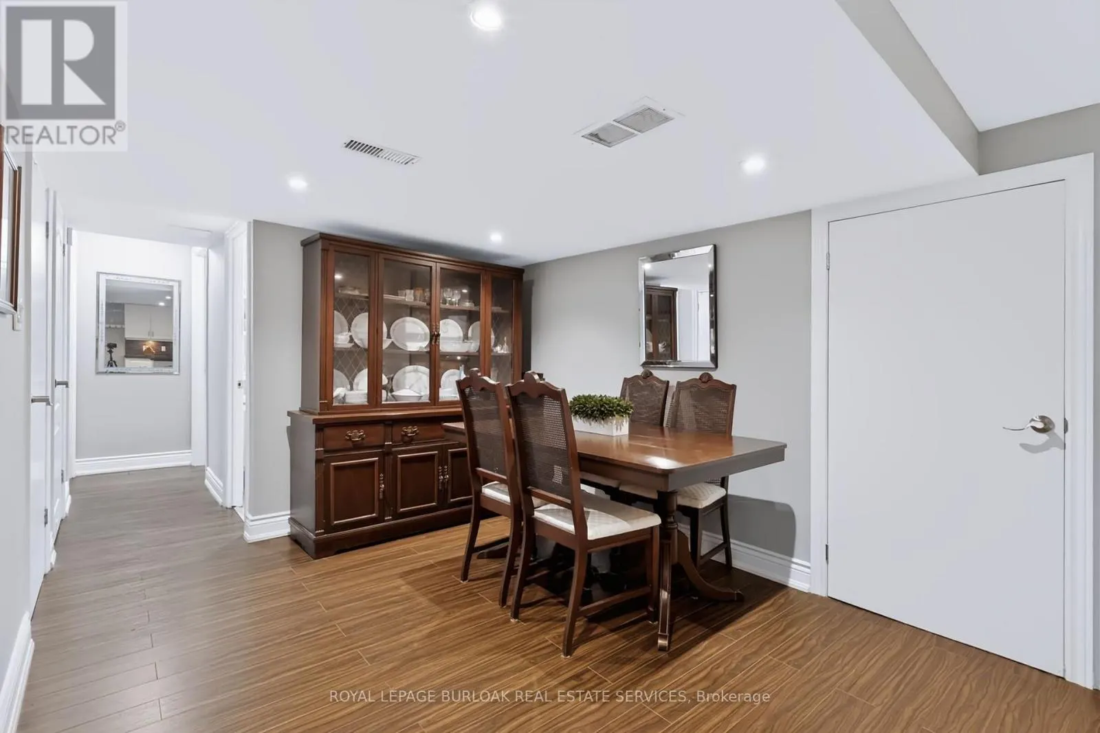 4248 DUNVEGAN ROAD