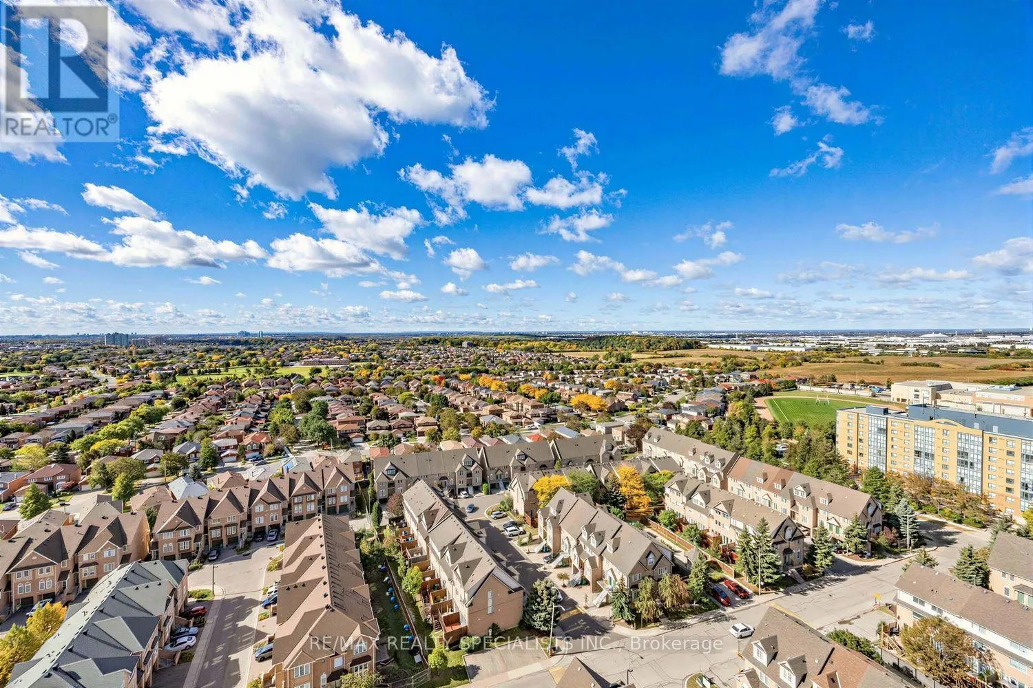 2011 - 55 STRATHAVEN DRIVE W