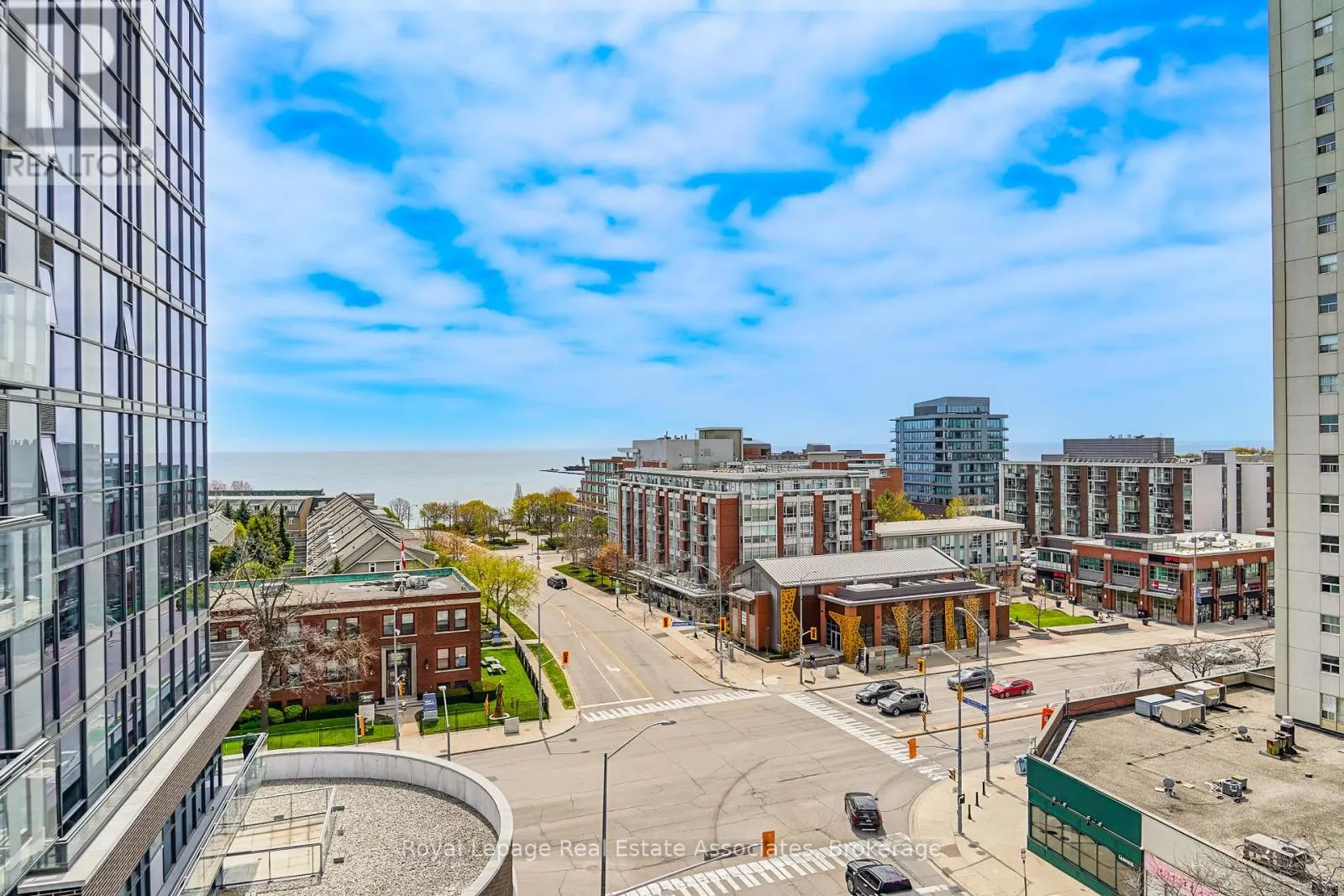 308 - 1 HURONTARIO STREET