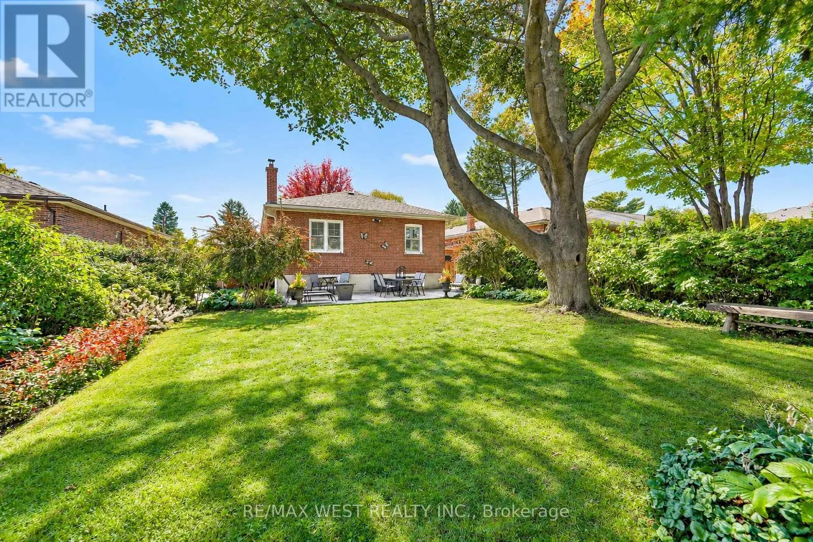 18 NASHLAND AVENUE