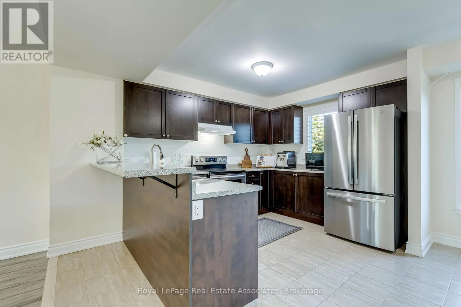 1 - 2375 TRUSCOTT DRIVE