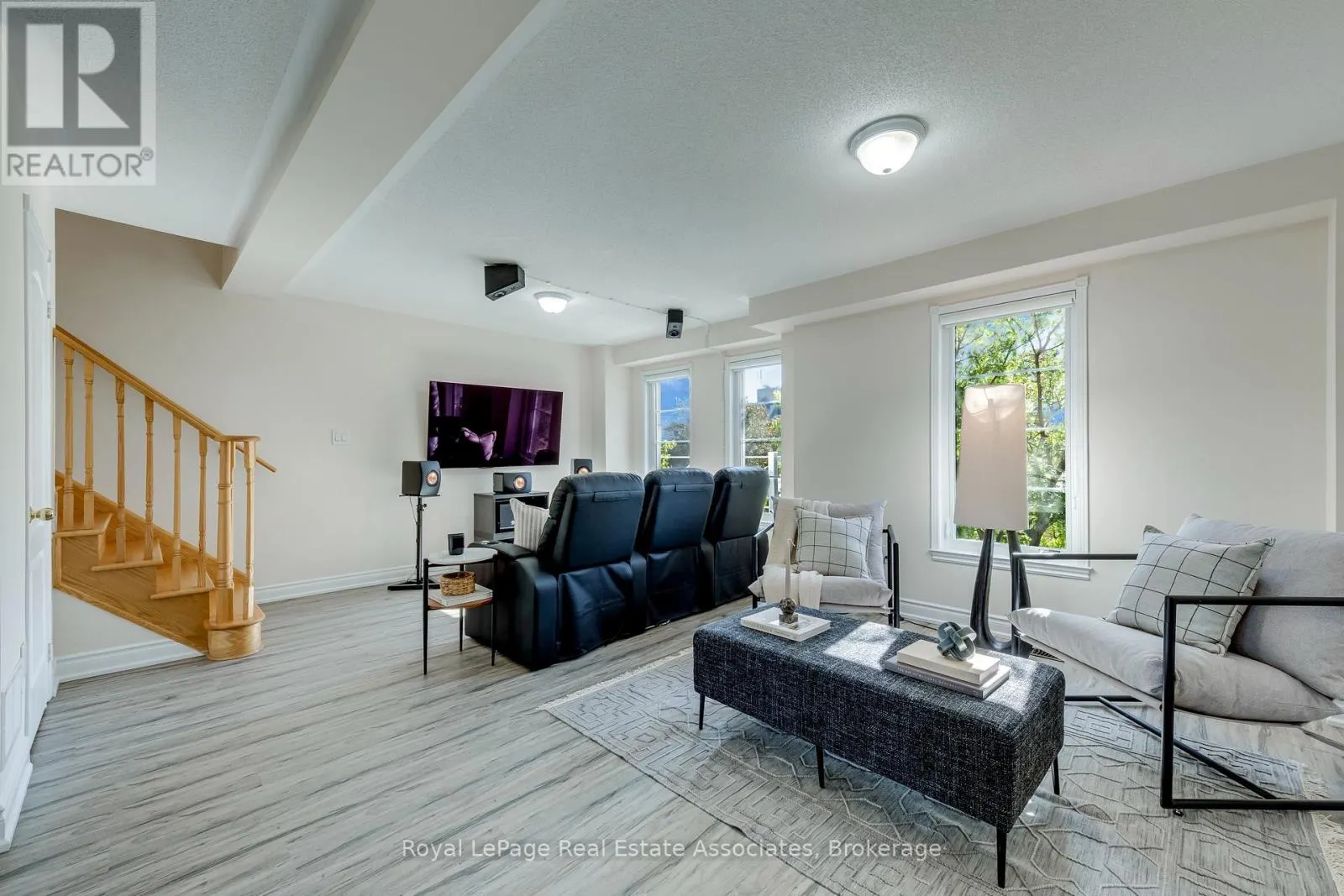 1 - 2375 TRUSCOTT DRIVE