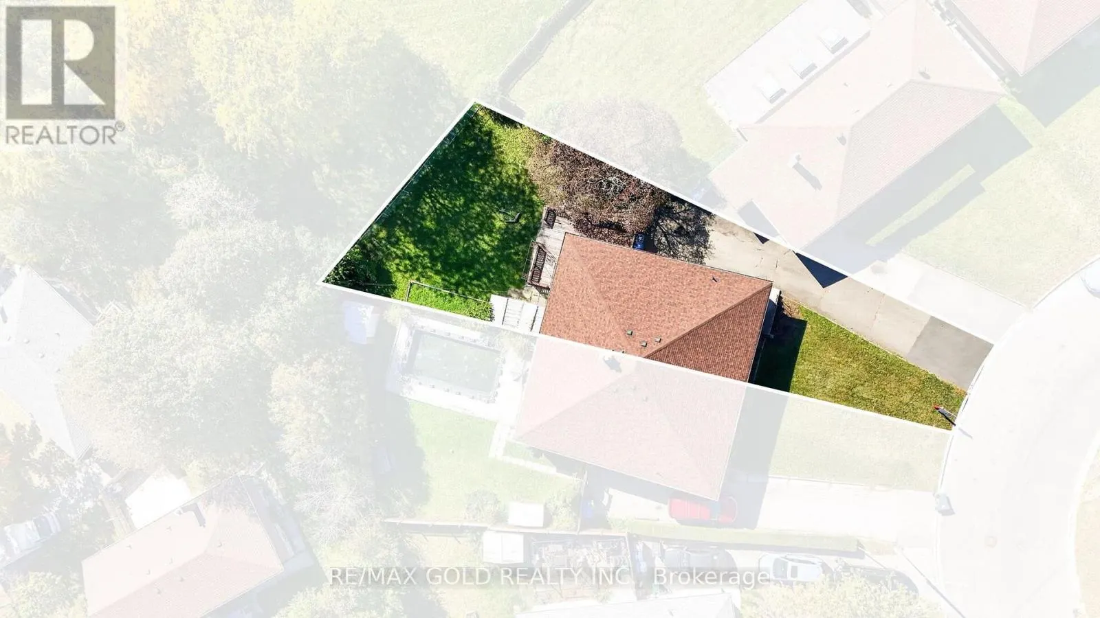 27 ALDERBURY CRESCENT