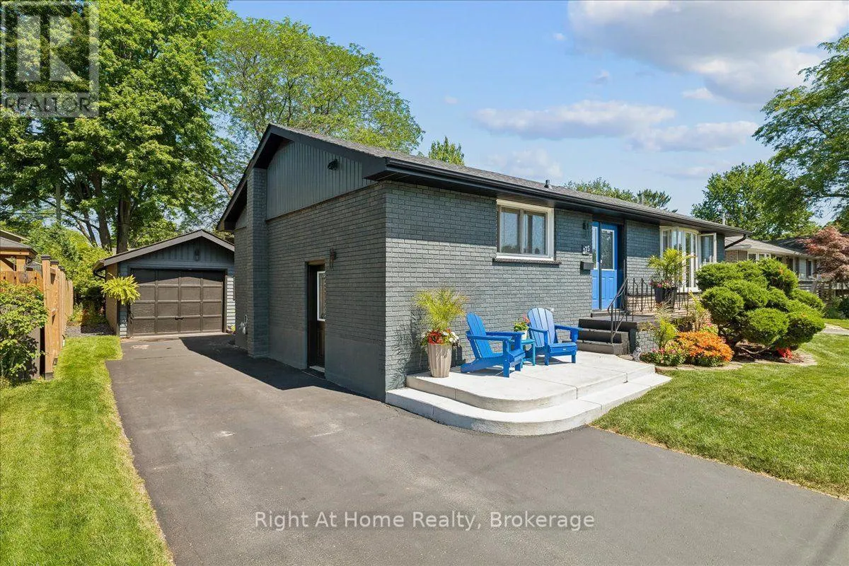 275 KENT CRESCENT
