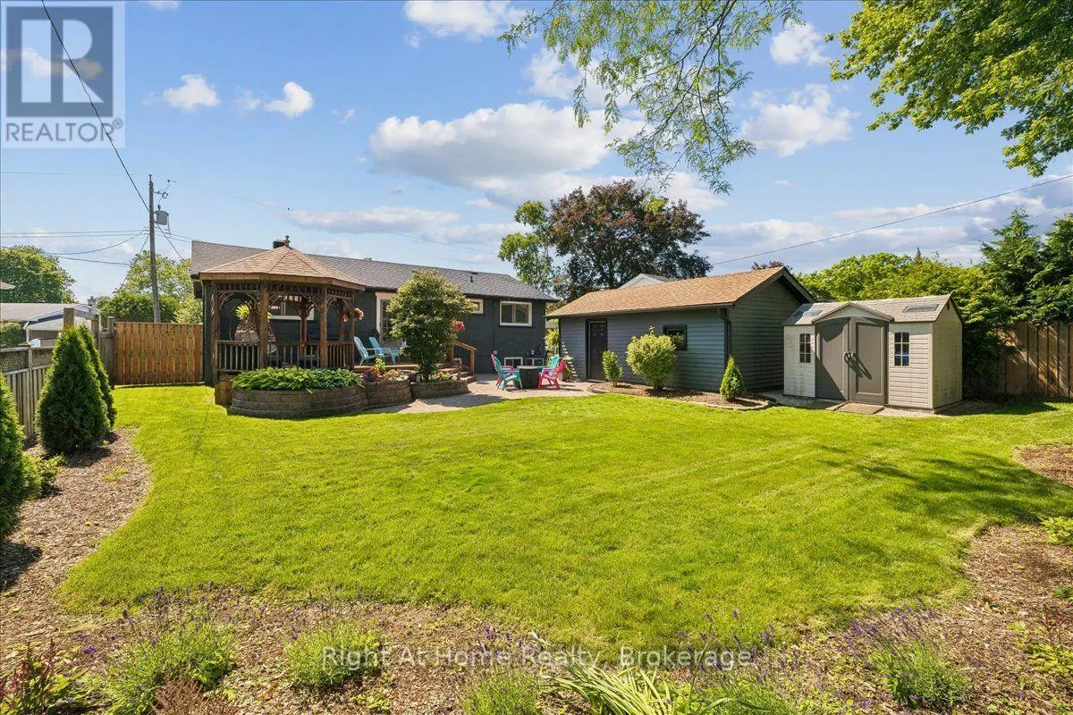 275 KENT CRESCENT