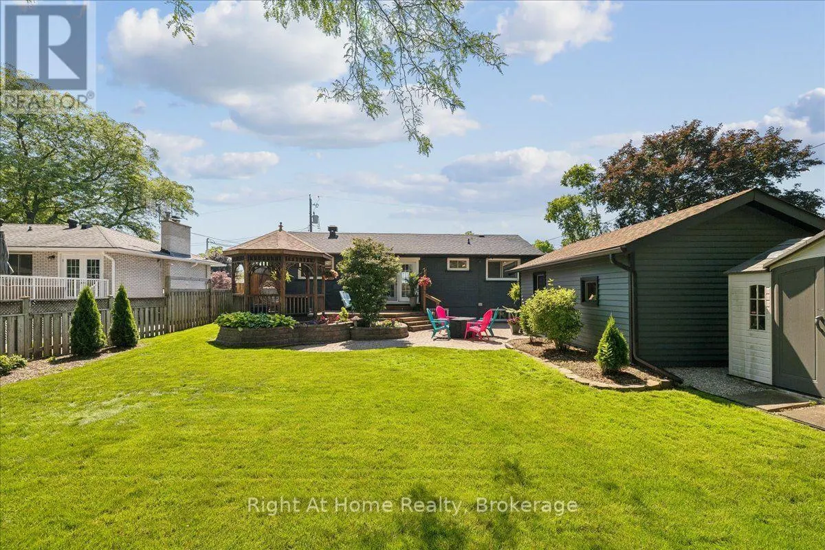 275 KENT CRESCENT