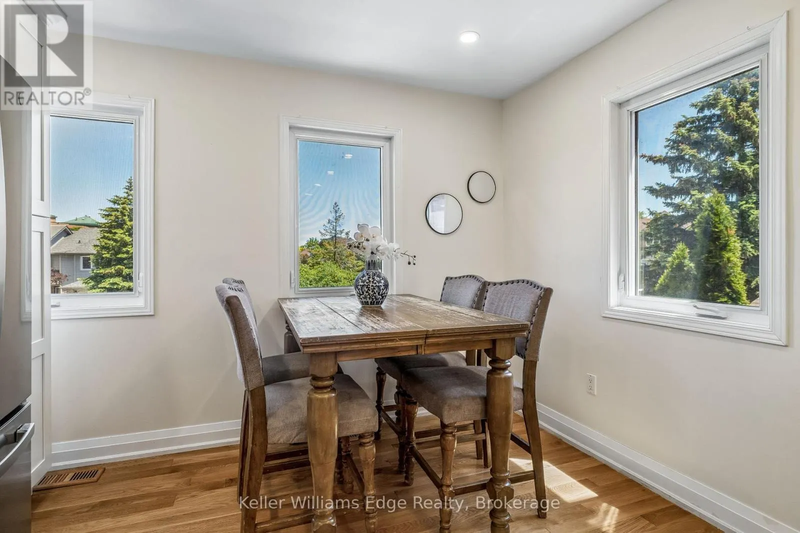 1134 LEEWOOD DRIVE