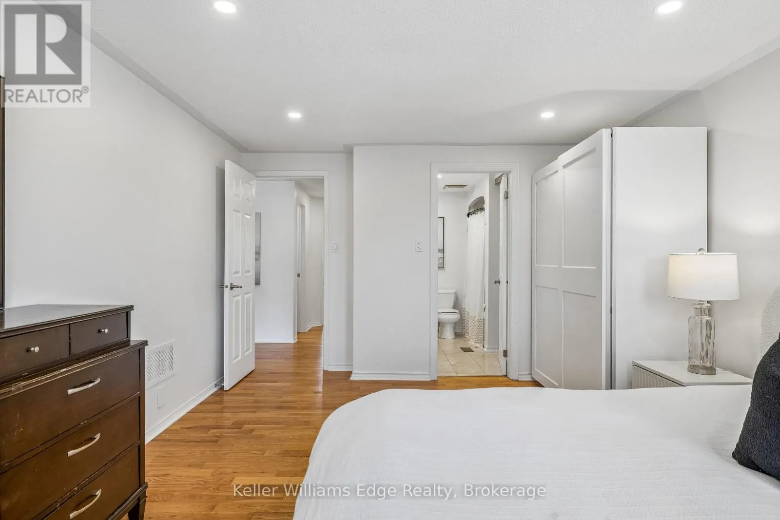 1134 LEEWOOD DRIVE