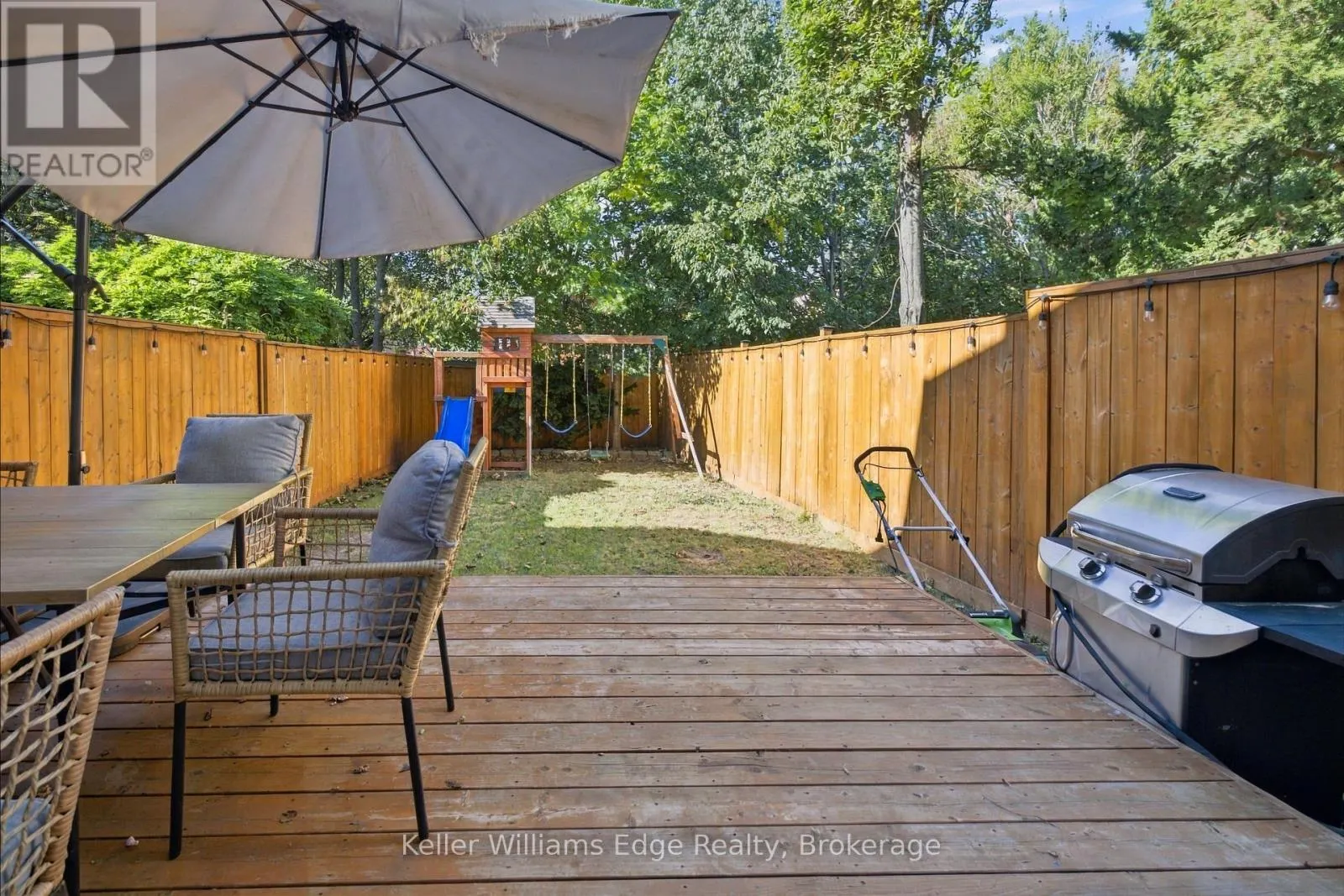 1134 LEEWOOD DRIVE
