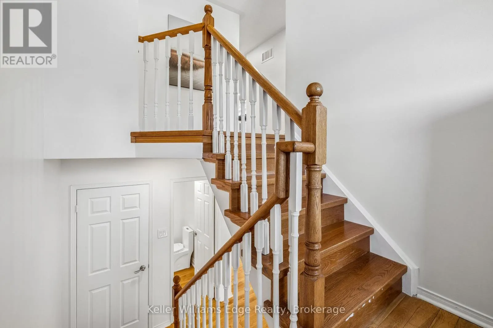 1134 LEEWOOD DRIVE