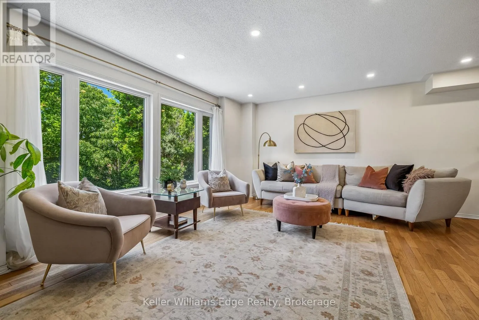 1134 LEEWOOD DRIVE