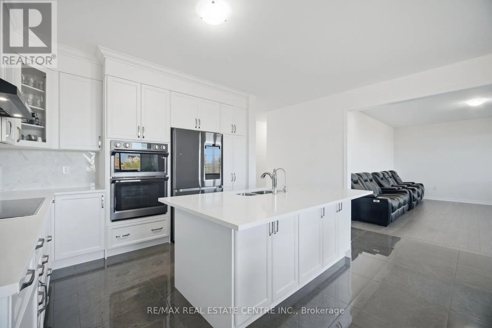 30 TIGER CRESCENT