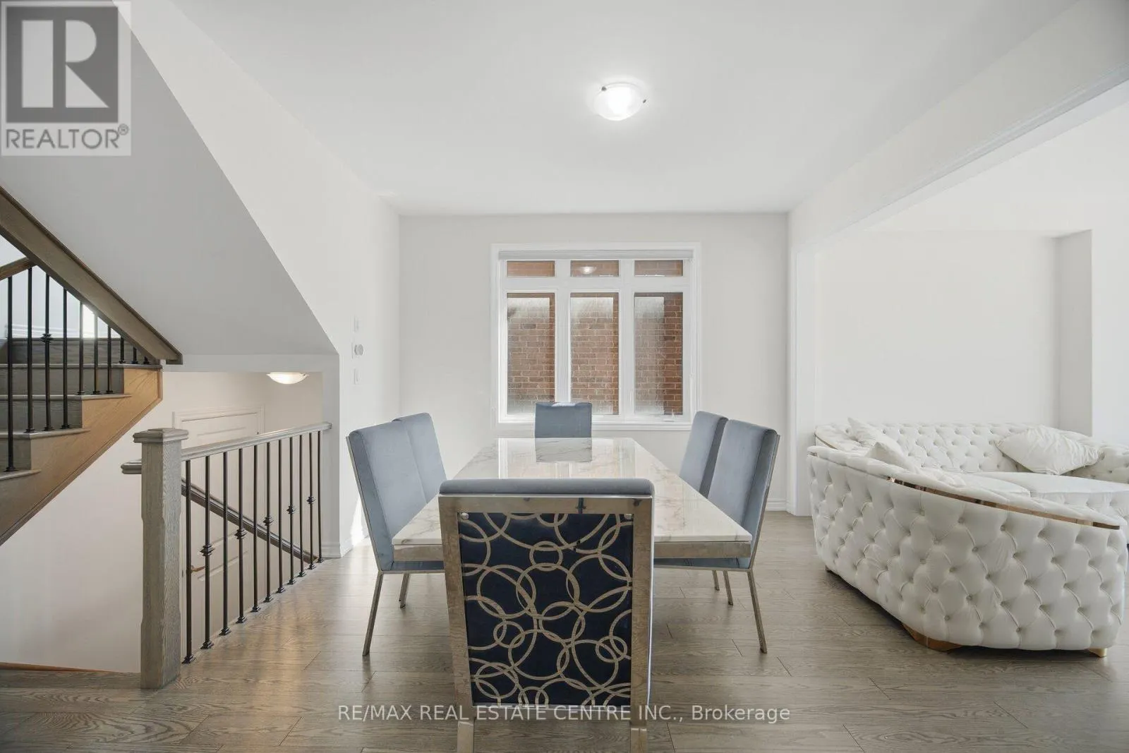 30 TIGER CRESCENT