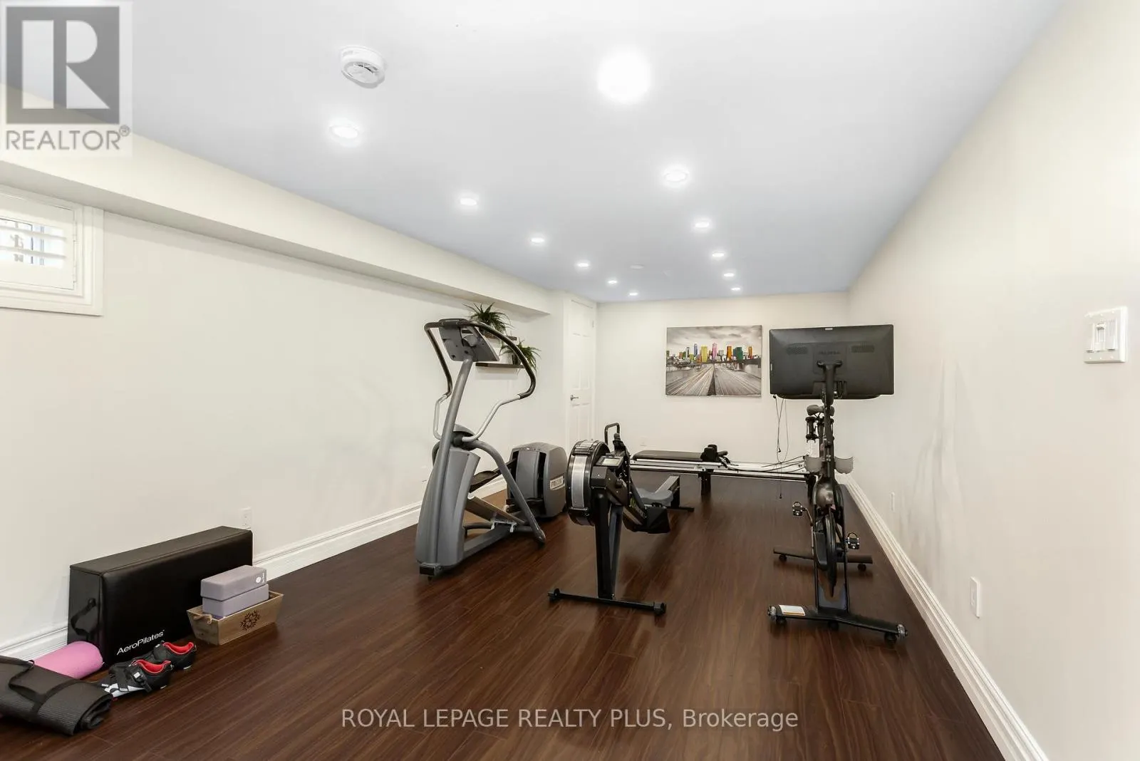 2985 DANCER COURT