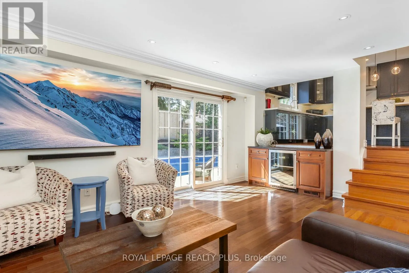 2985 DANCER COURT