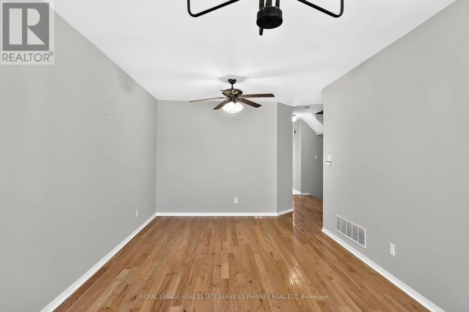 27 - 819 VILLAGE GREEN BOULEVARD