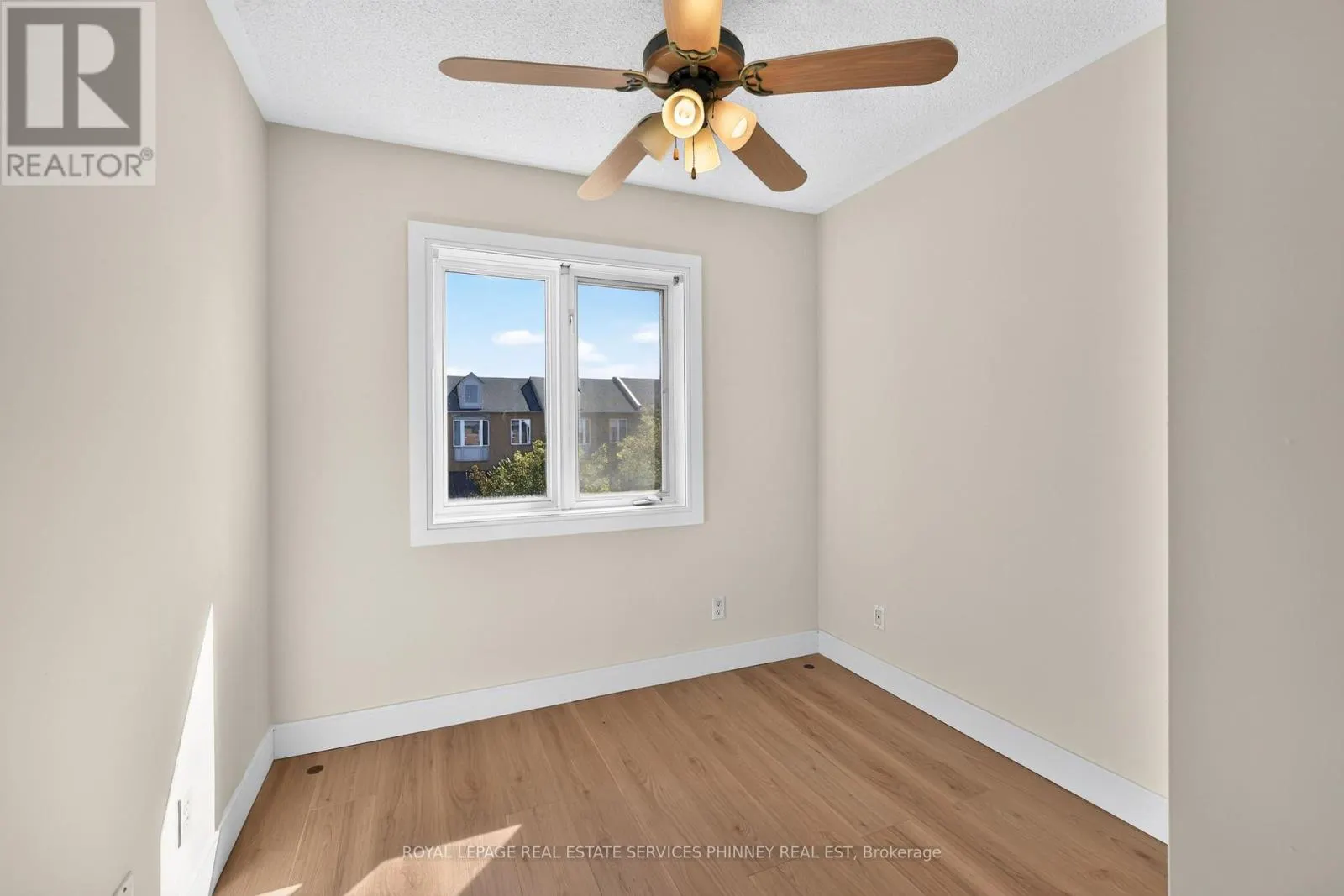 27 - 819 VILLAGE GREEN BOULEVARD