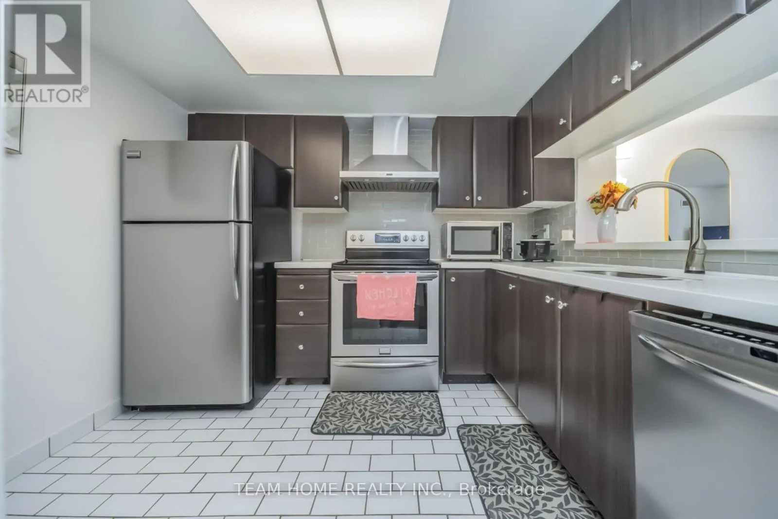 604 - 300 WEBB DRIVE