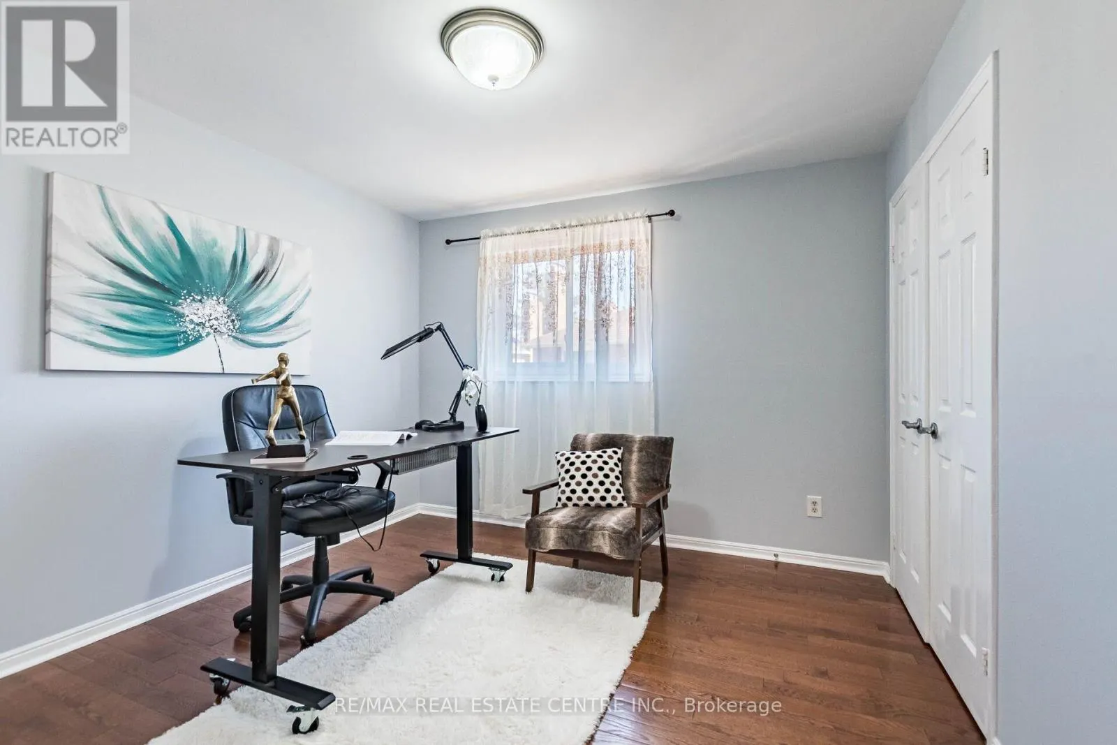 1153 DEER RUN