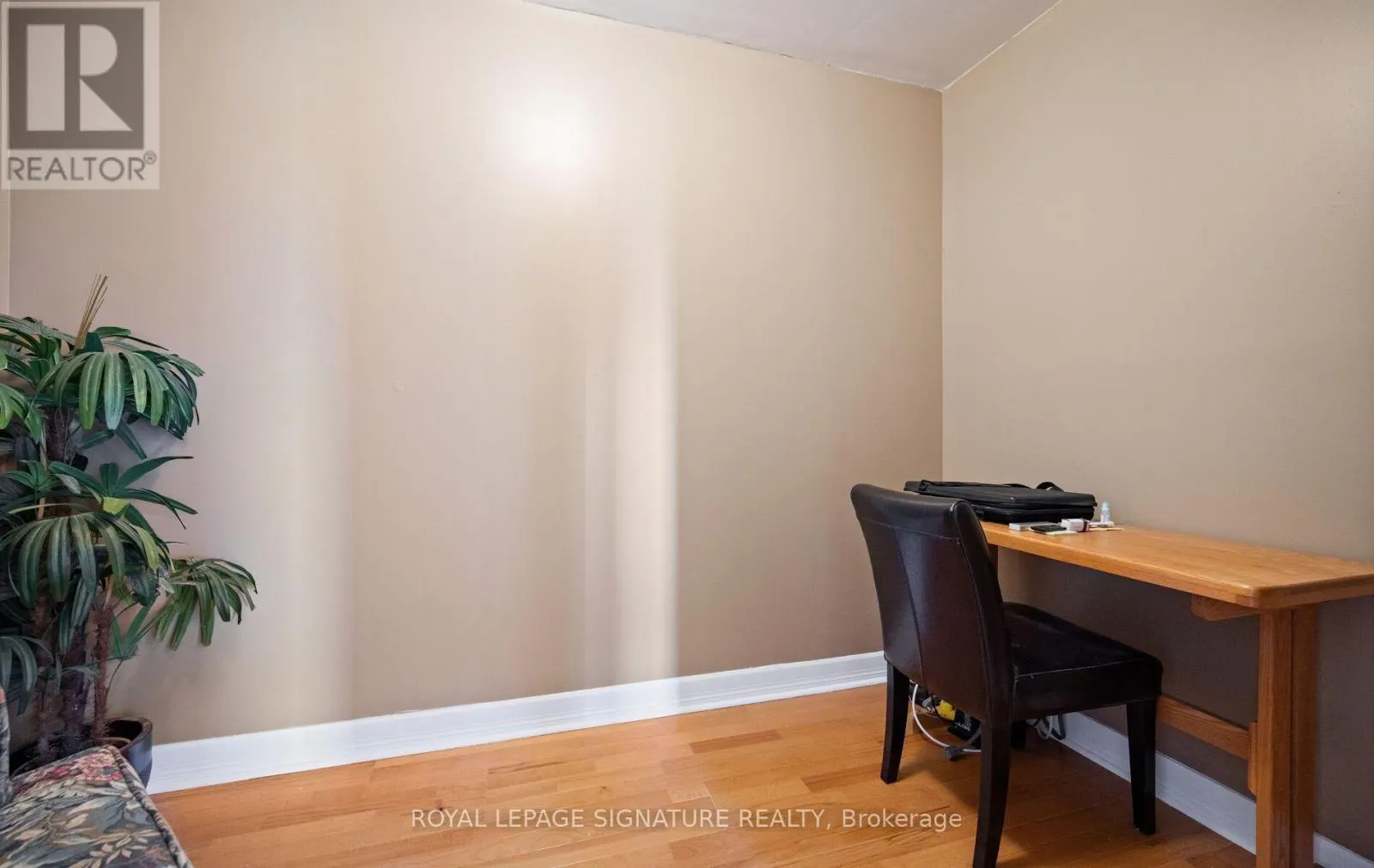 1406 - 1580 MISSISSAUGA VALLEY BOULEVARD