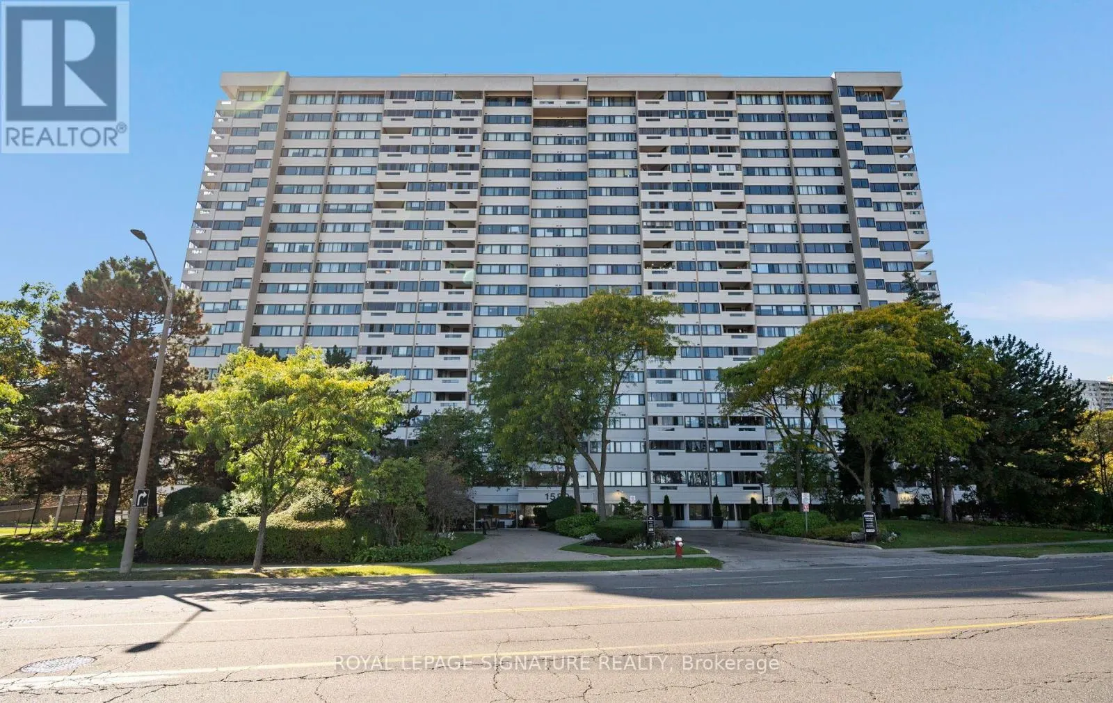 1406 - 1580 MISSISSAUGA VALLEY BOULEVARD