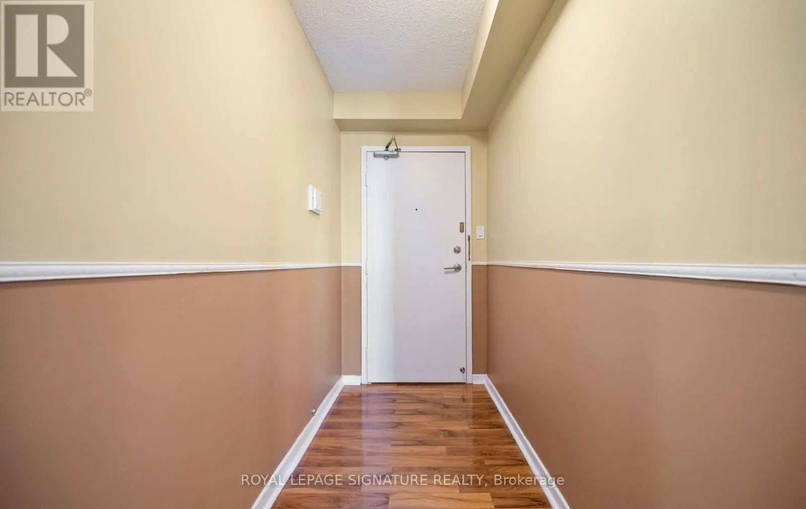 1406 - 1580 MISSISSAUGA VALLEY BOULEVARD