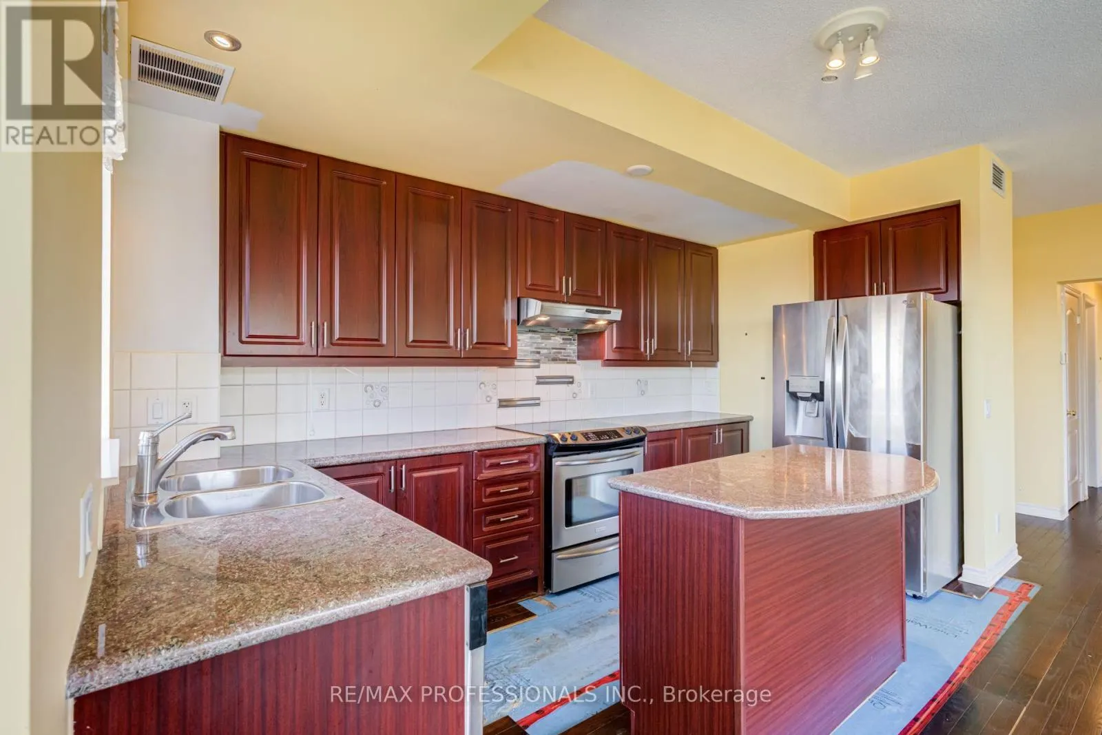 402 - 483 FAITH DRIVE