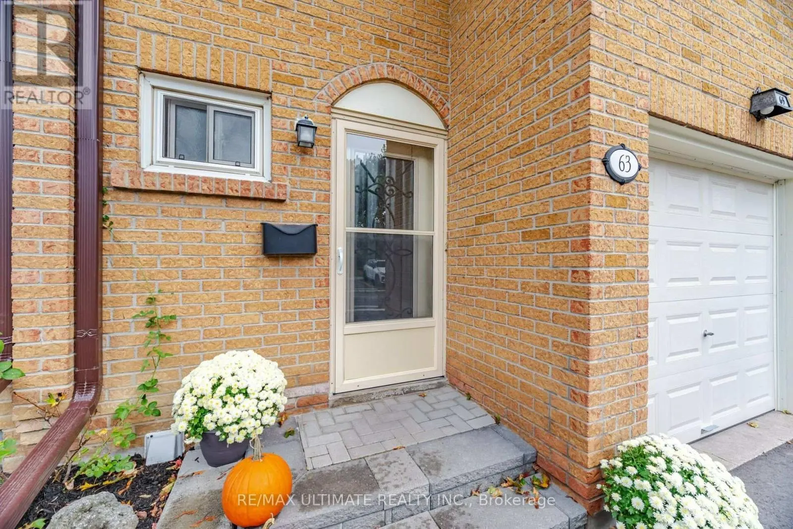 63 - 2120 RATHBURN ROAD E