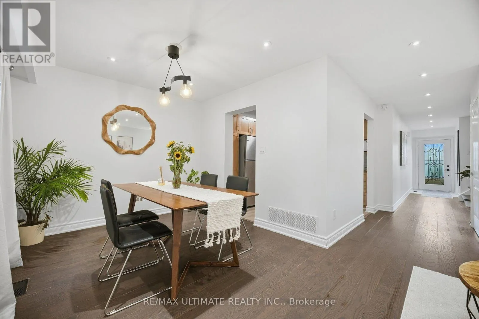 63 - 2120 RATHBURN ROAD E