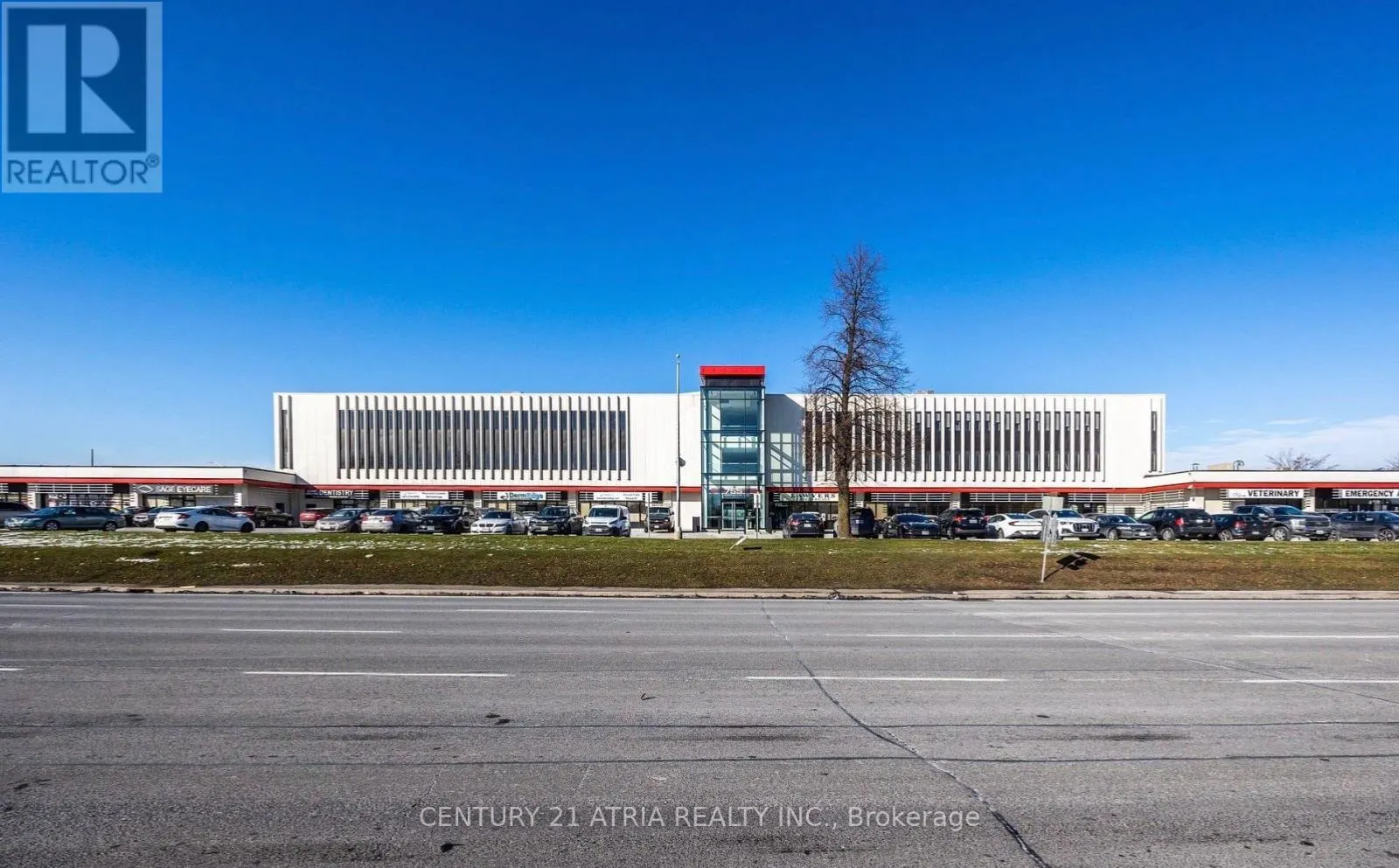 14 - 755 QUEENSWAY