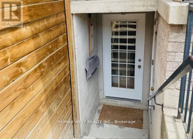 94A MULOCK AVENUE