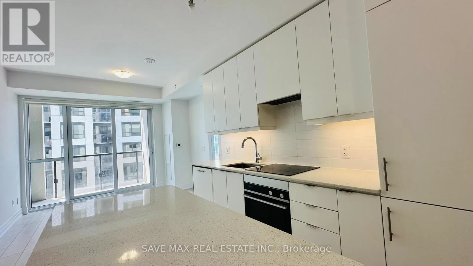 3110 - 30 ELM DRIVE W