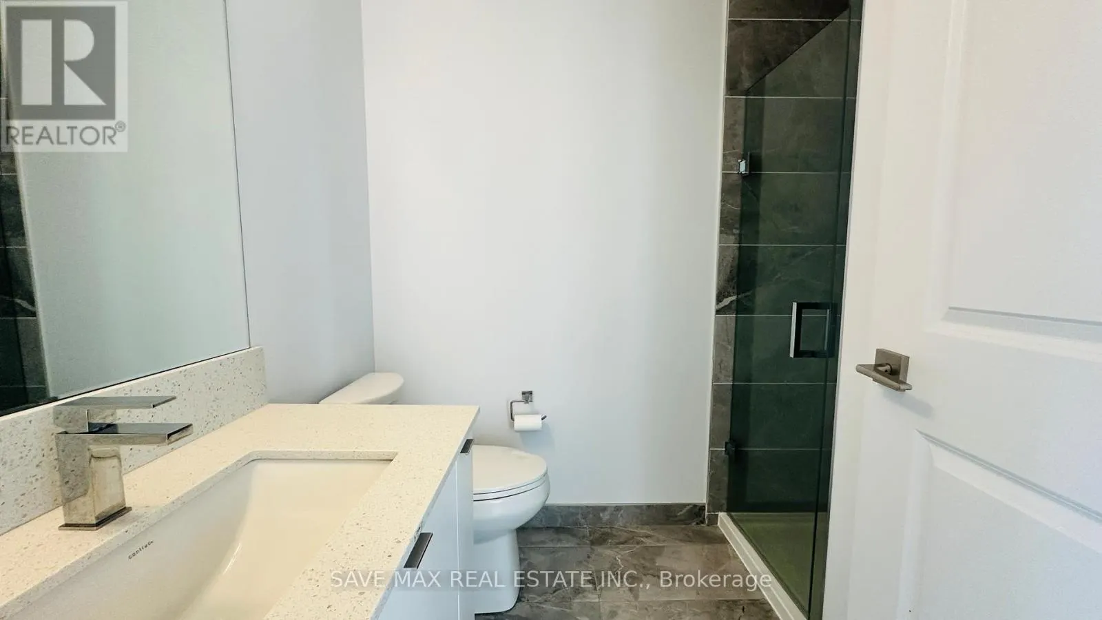 3110 - 30 ELM DRIVE W