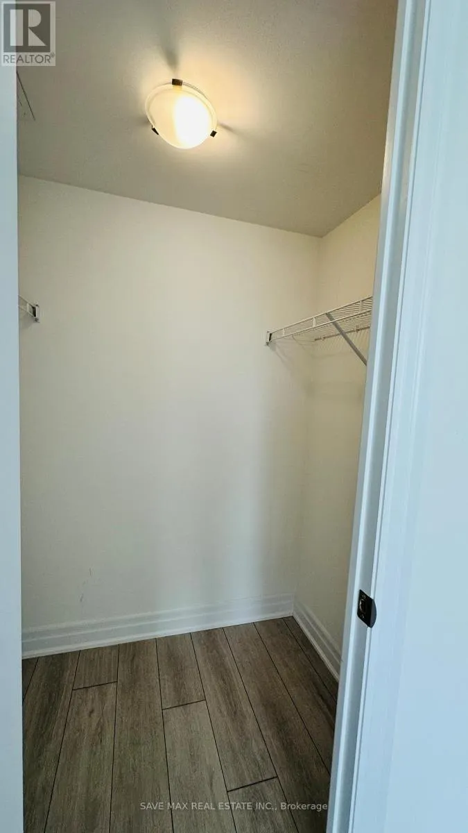 3110 - 30 ELM DRIVE W