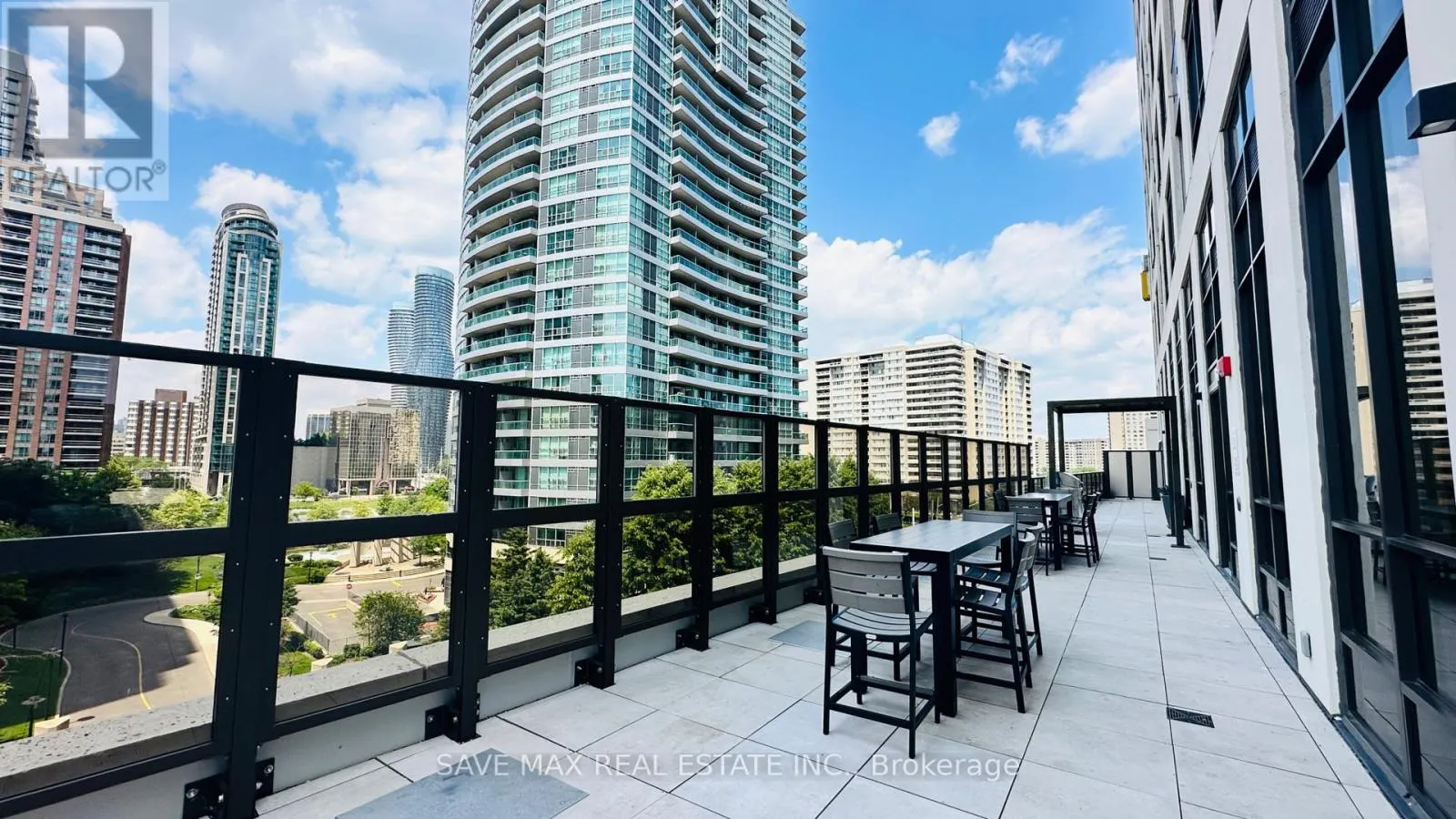 3110 - 30 ELM DRIVE W