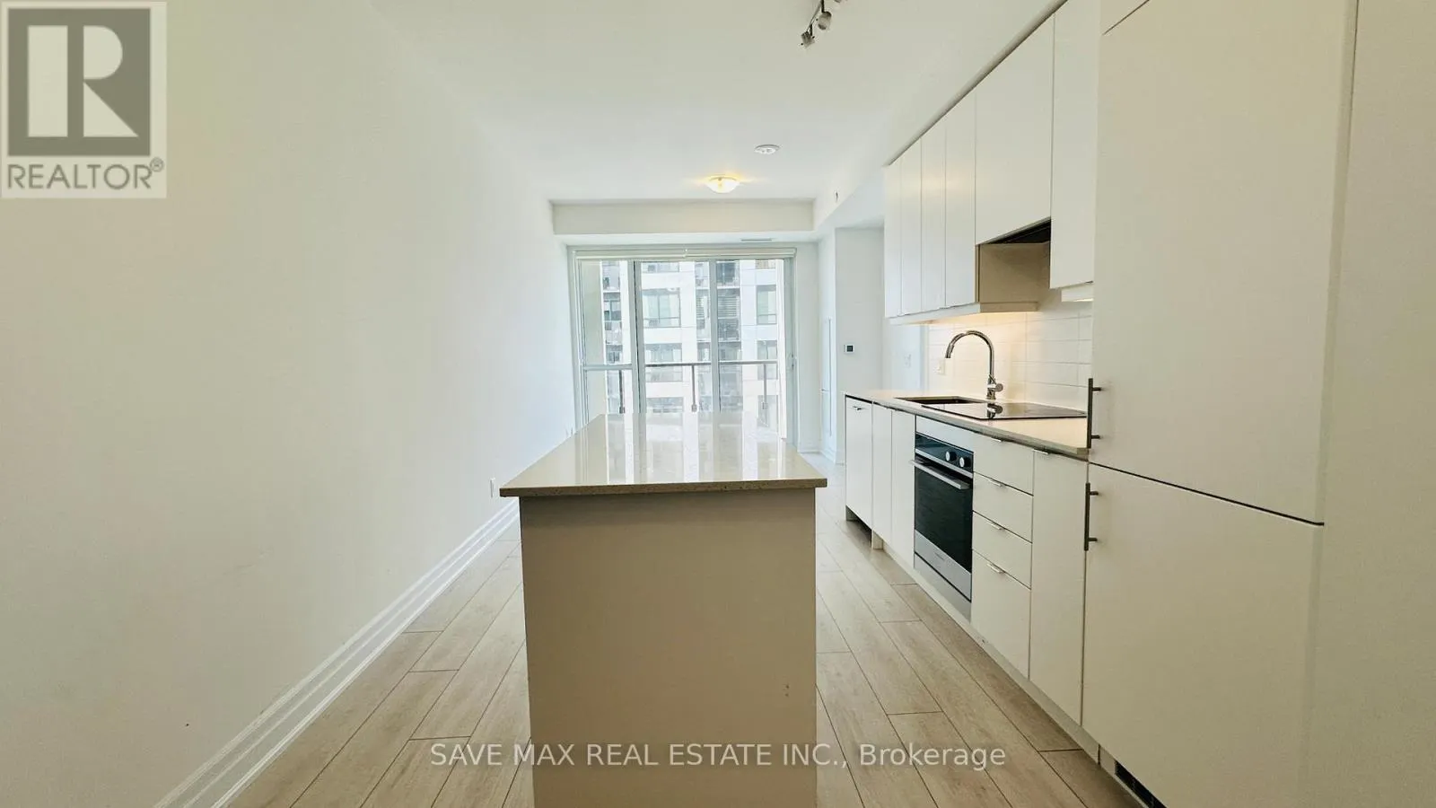 3110 - 30 ELM DRIVE W