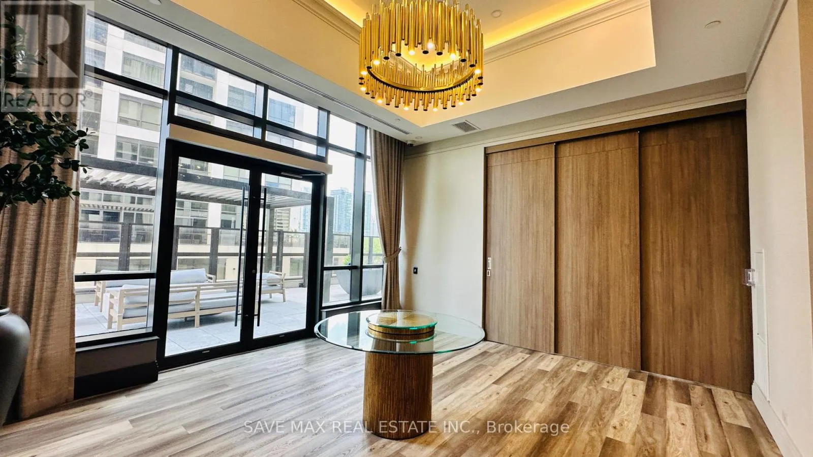 3110 - 30 ELM DRIVE W