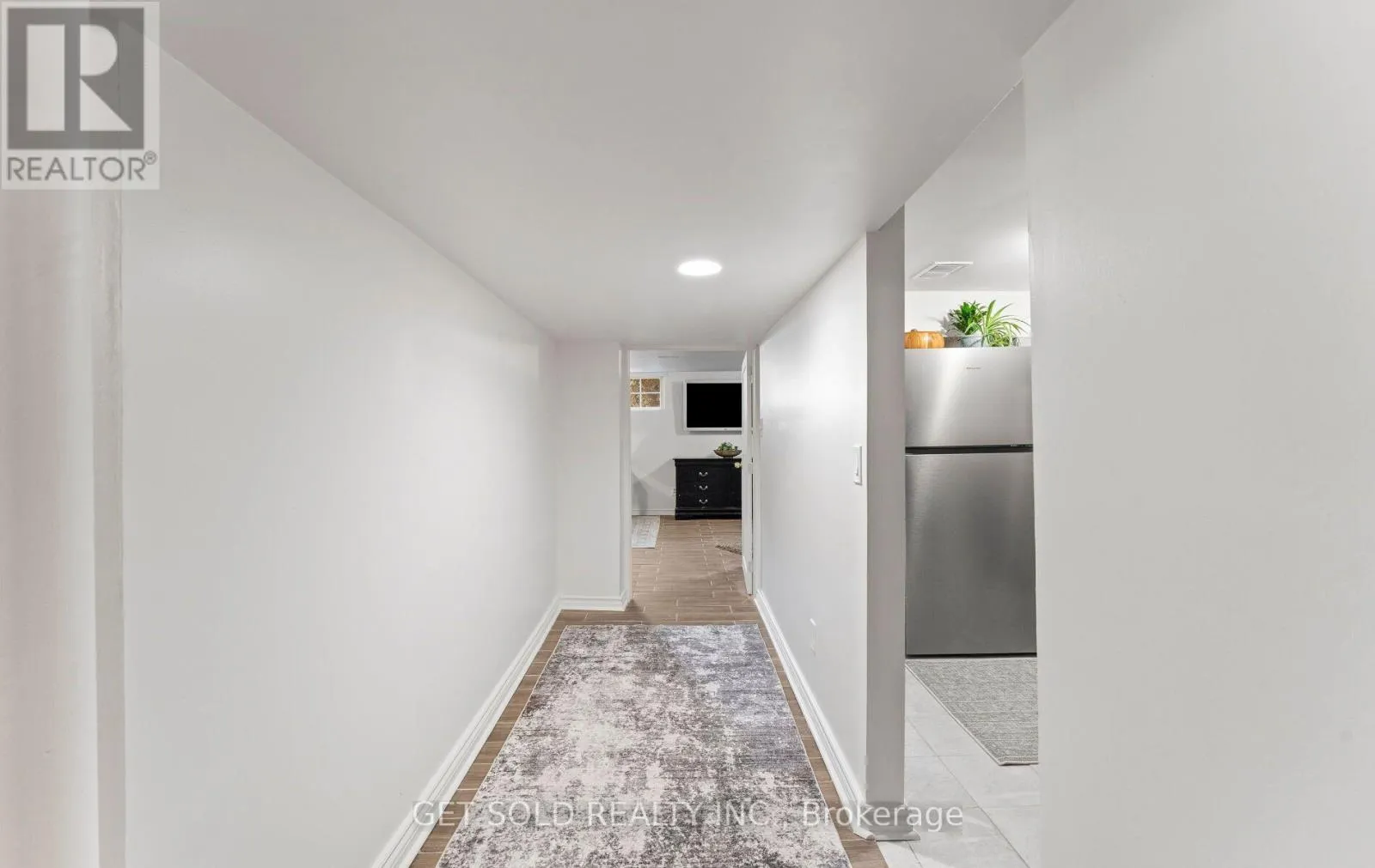 7 WATERCLIFFE ROAD