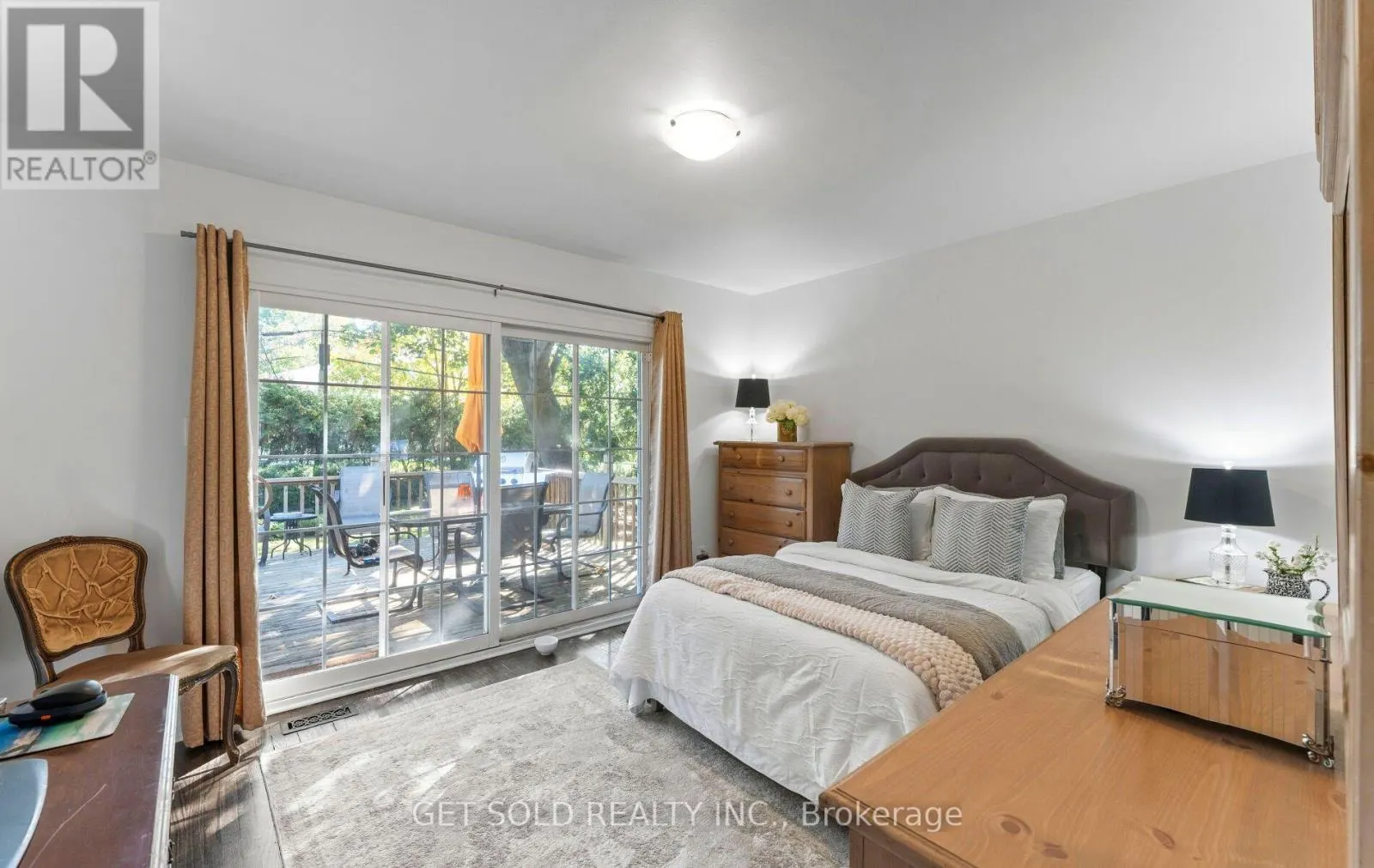 7 WATERCLIFFE ROAD