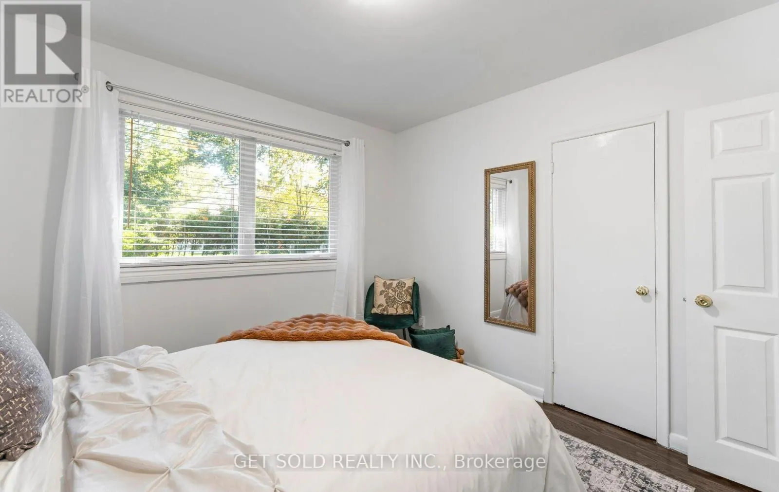 7 WATERCLIFFE ROAD