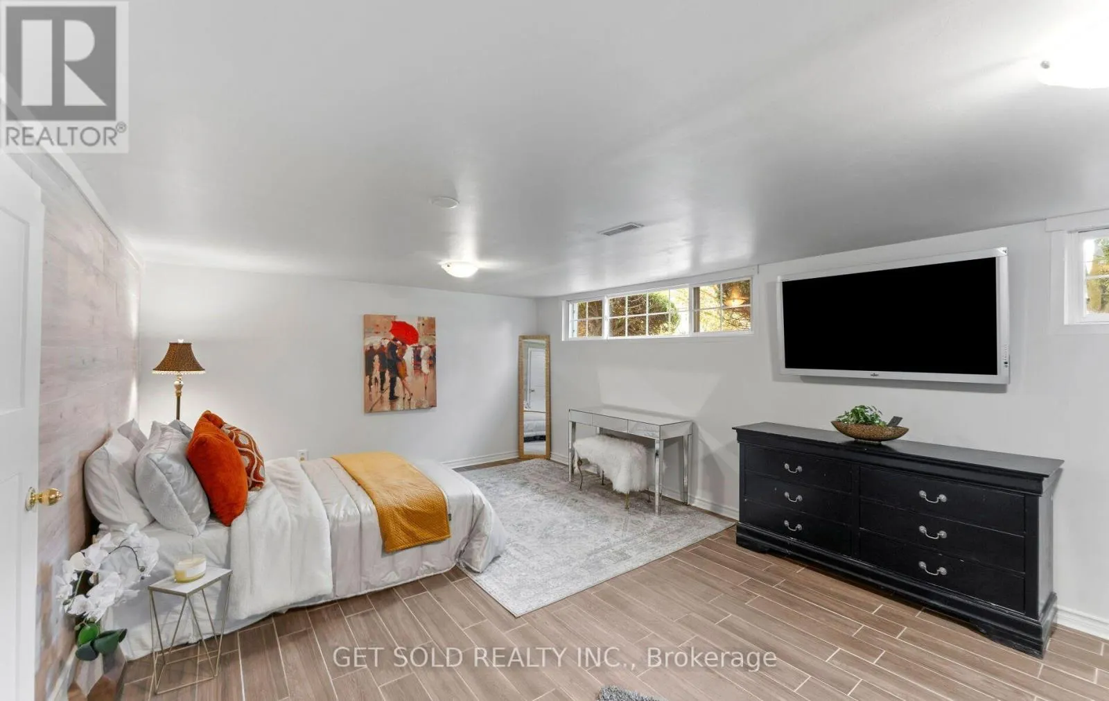 7 WATERCLIFFE ROAD