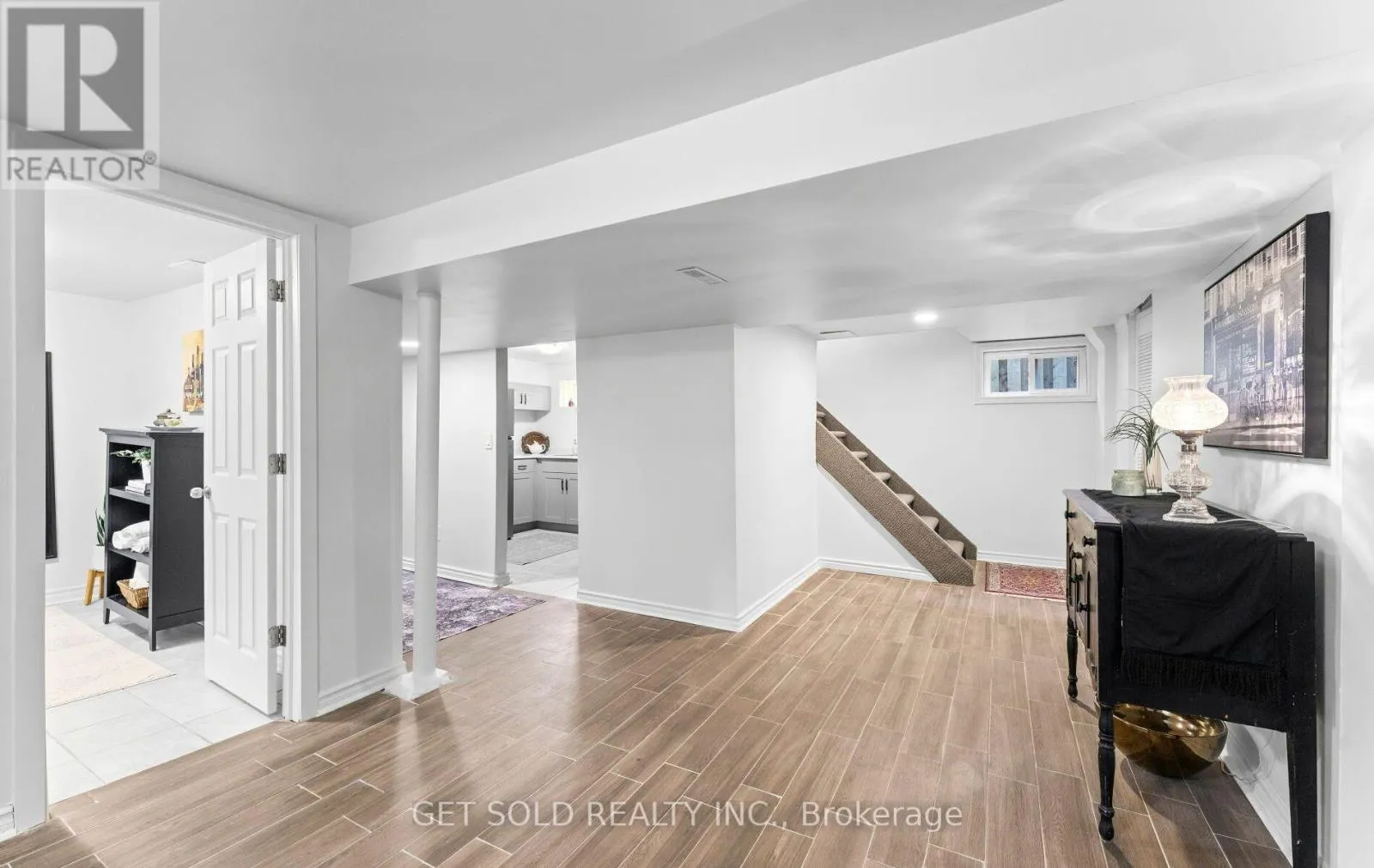 7 WATERCLIFFE ROAD