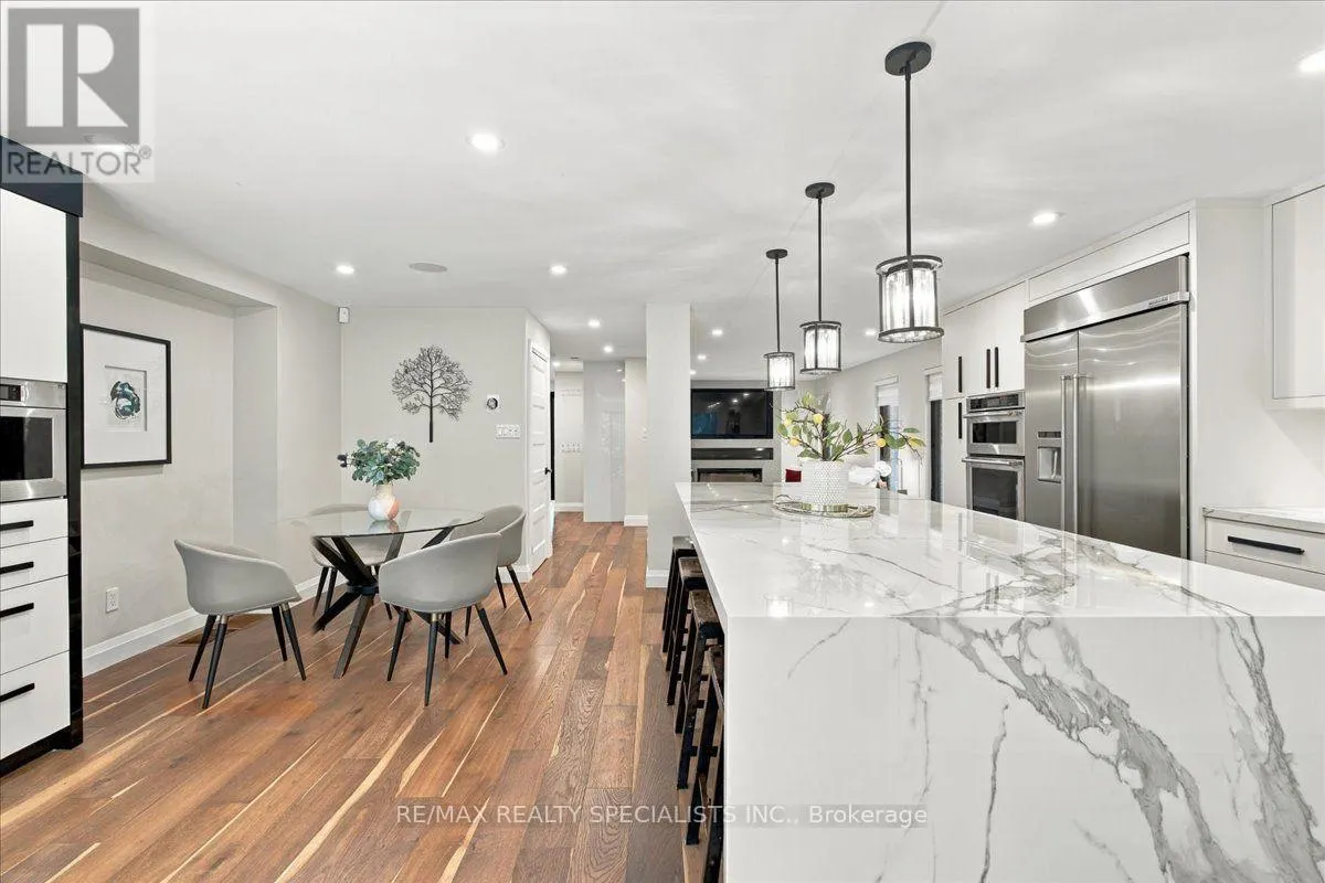 1131 HIGHGATE PLACE