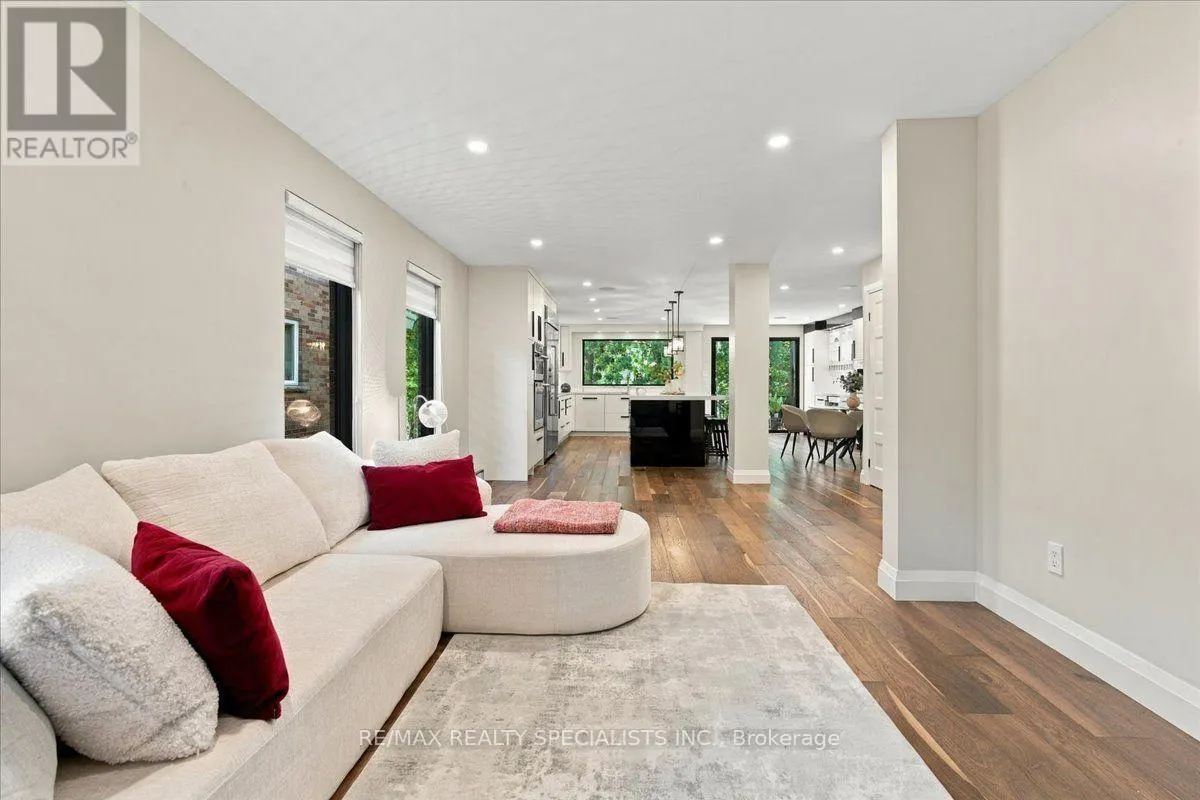 1131 HIGHGATE PLACE