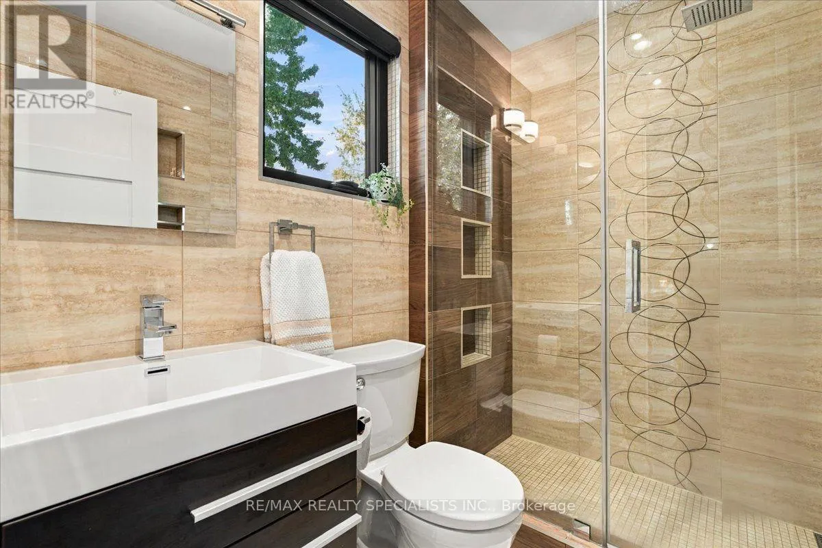 1131 HIGHGATE PLACE