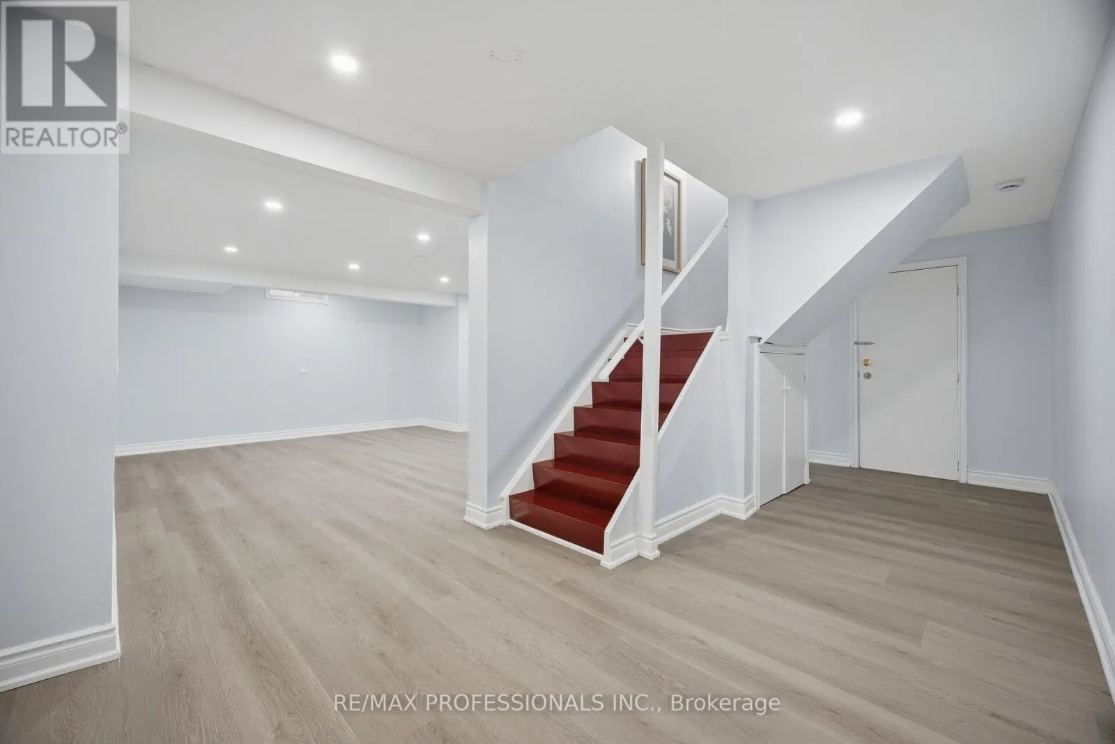 4 MCFADDEN DRIVE